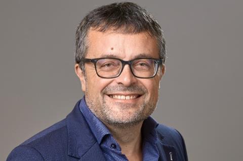 Maurice Titley, Lumera